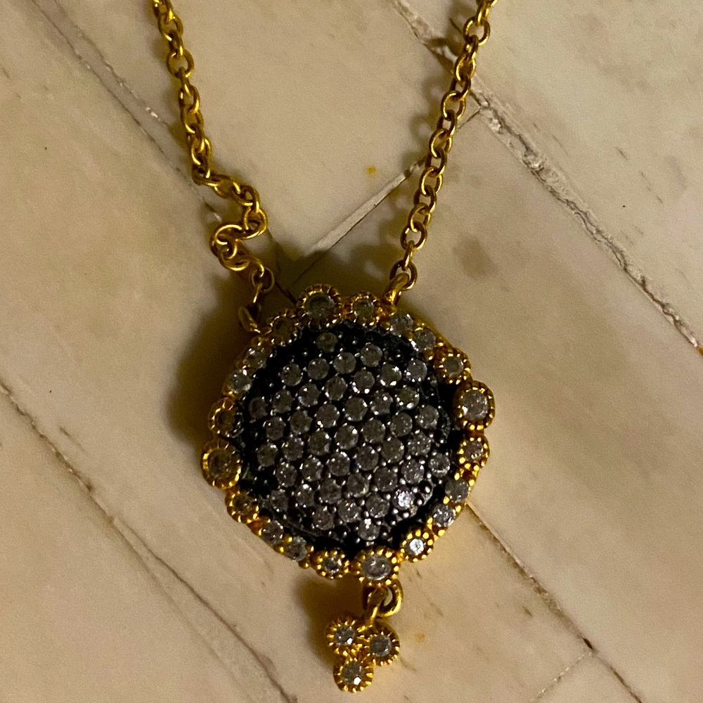 Frieda Rothman Pendant Necklace